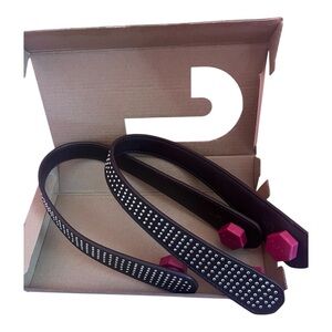 NIB Justo Manici Corti/short handles in Black Studded